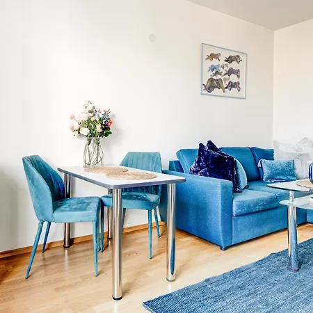 Cozy 1br On Quiet Street - 5 Min To Ndk Apartman